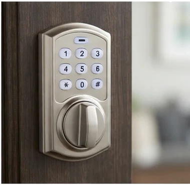 Controle de acesso: como organizar entrada de pessoas em casas, escritórios e lojas